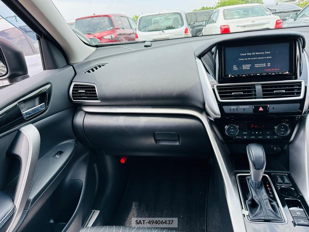 Mitsubishi ECLIPSE CROSS 2019-04 6339338-16