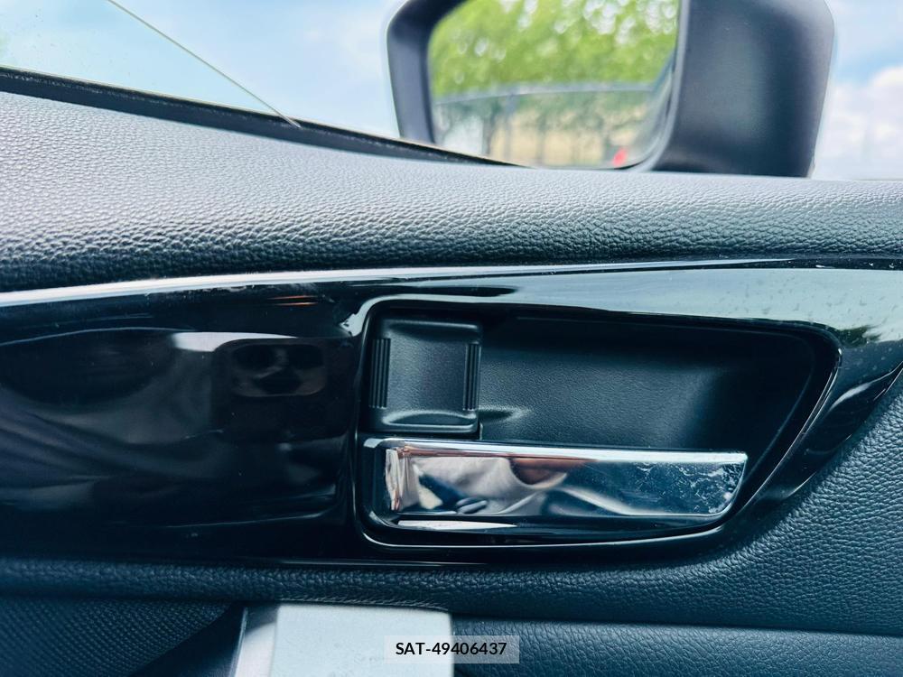 Mitsubishi ECLIPSE CROSS 2019-04 6339338-21