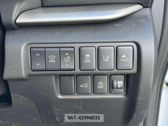 Mitsubishi ECLIPSE CROSS 2023-11 797420-17