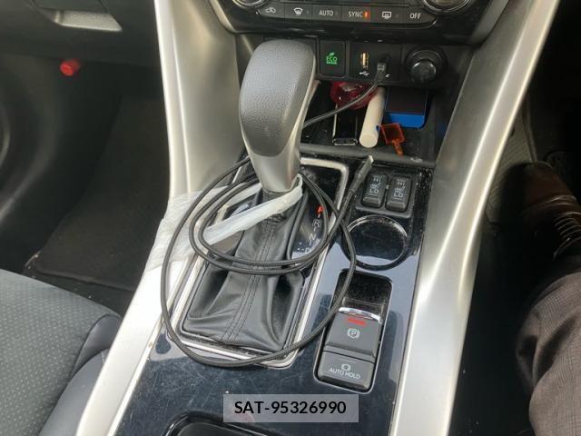 Mitsubishi ECLIPSE CROSS 2022-03 7217807-12