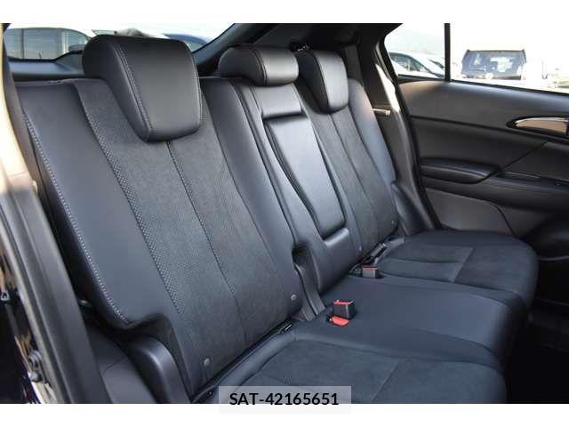 Mitsubishi ECLIPSE CROSS 2025-02 7217810-18