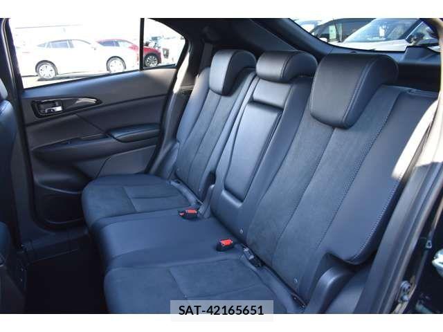 Mitsubishi ECLIPSE CROSS 2025-02 7217810-19