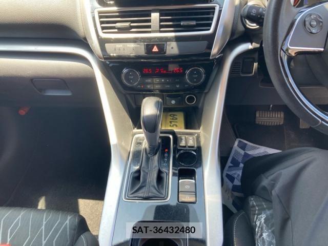 Mitsubishi ECLIPSE CROSS 2019-10 7961349-24