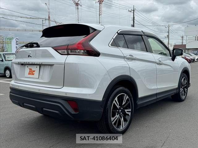 Mitsubishi ECLIPSE CROSS 2023-09 7979102-14