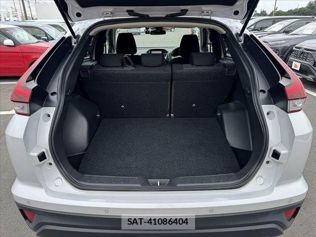 Mitsubishi ECLIPSE CROSS 2023-09 7979102-18