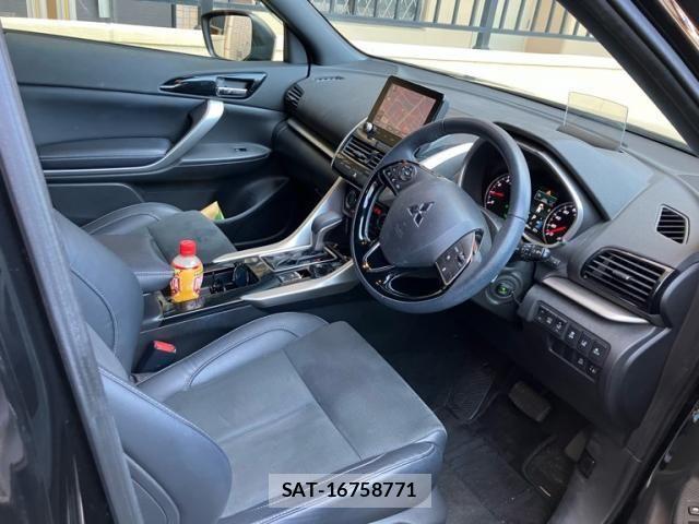 Mitsubishi ECLIPSE CROSS 2021-08 8314276-25