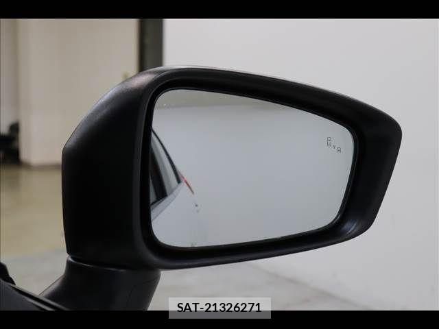 Mitsubishi ECLIPSE CROSS 2020-06 8412137-1