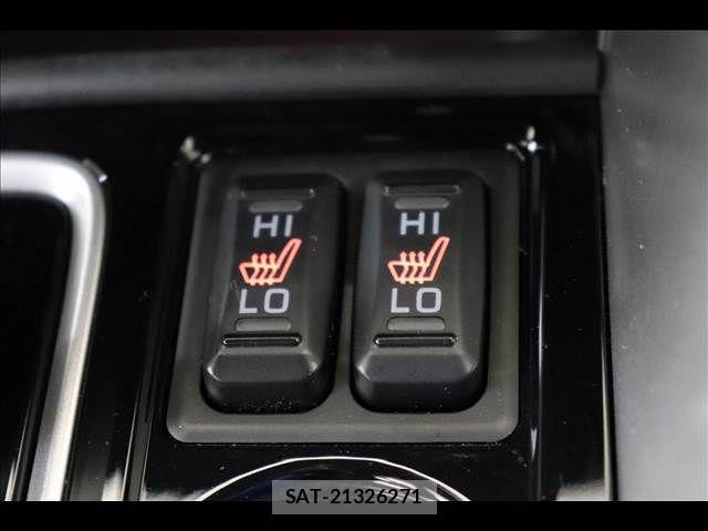 Mitsubishi ECLIPSE CROSS 2020-06 8412137-6