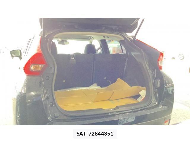 Mitsubishi ECLIPSE CROSS 2018-09 8658871-15