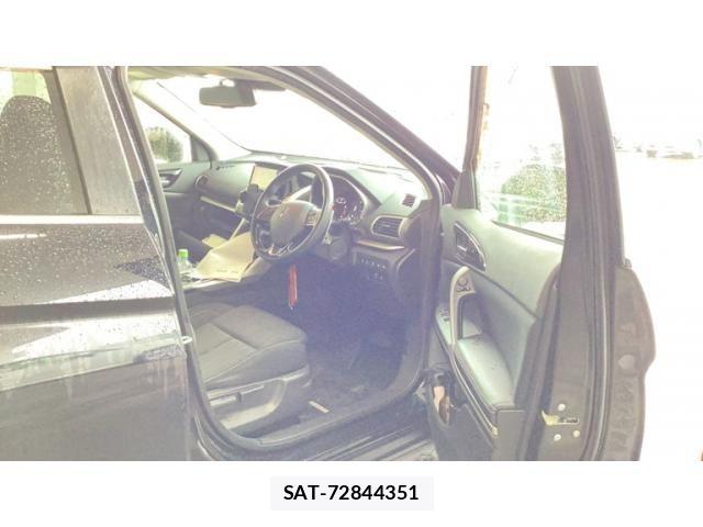 Mitsubishi ECLIPSE CROSS 2018-09 8658871-5