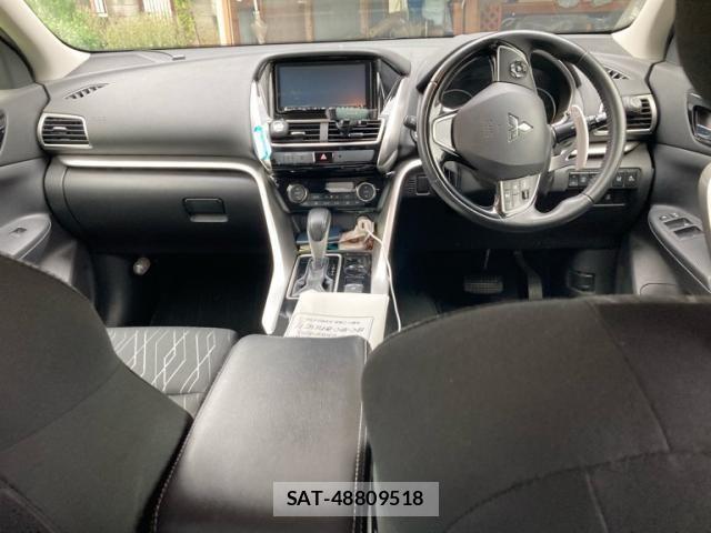 Mitsubishi ECLIPSE CROSS 2018-09 8666081-11