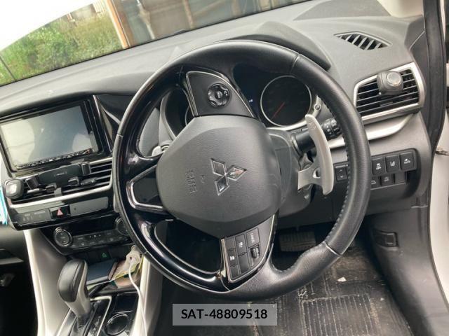 Mitsubishi ECLIPSE CROSS 2018-09 8666081-16