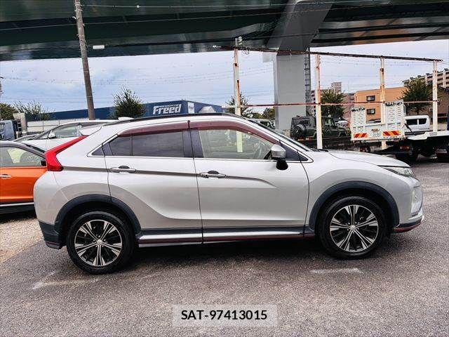 Mitsubishi ECLIPSE CROSS 2018-03 8741807-16