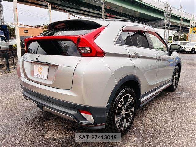 Mitsubishi ECLIPSE CROSS 2018-03 8741807-17
