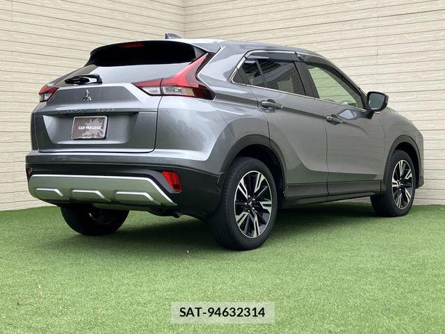 Mitsubishi ECLIPSE CROSS 2022-04 8870901-1