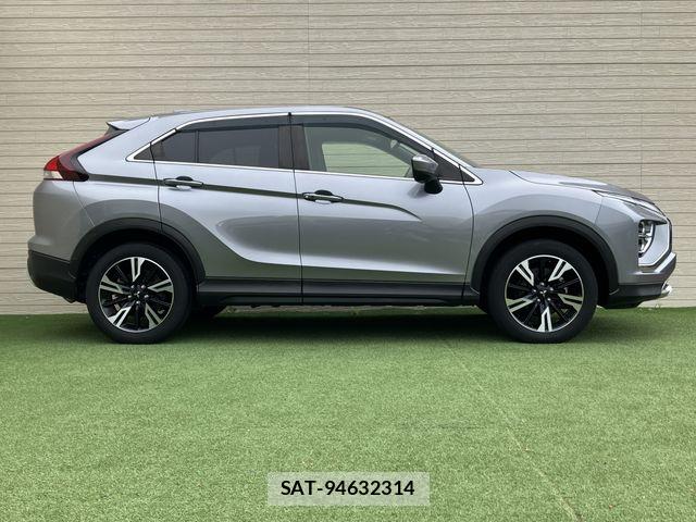 Mitsubishi ECLIPSE CROSS 2022-04 8870901-27