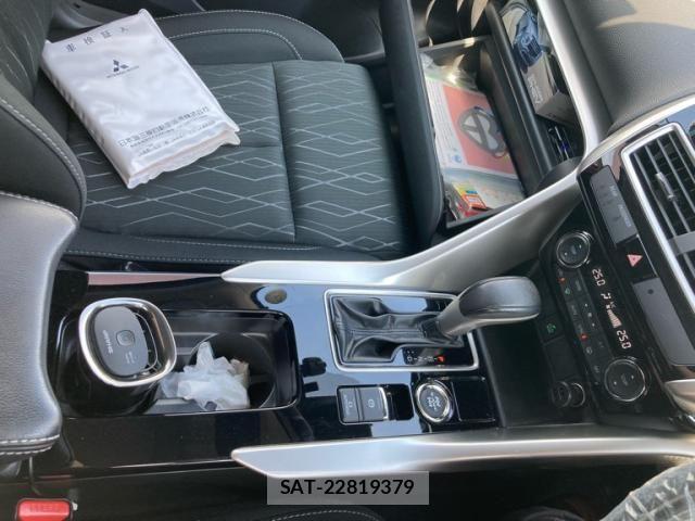 Mitsubishi ECLIPSE CROSS 2018-03 7961352-23