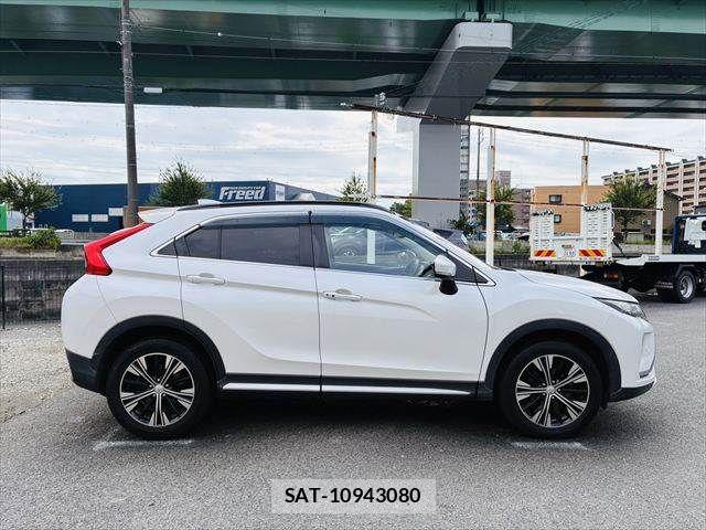 Mitsubishi ECLIPSE CROSS 2020-02 7961354-17