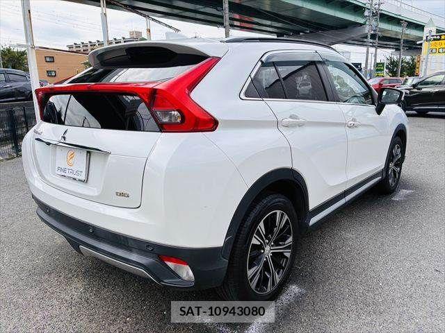 Mitsubishi ECLIPSE CROSS 2020-02 7961354-18