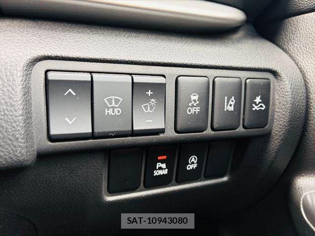 Mitsubishi ECLIPSE CROSS 2020-02 7961354-7