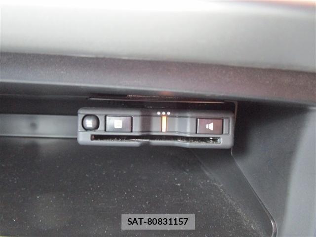 Mitsubishi ECLIPSE CROSS 2021-11 8035335-9