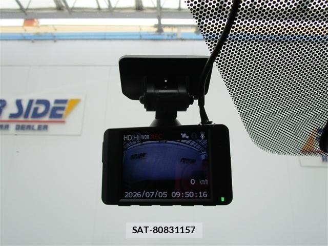 Mitsubishi ECLIPSE CROSS 2021-11 8035335-10