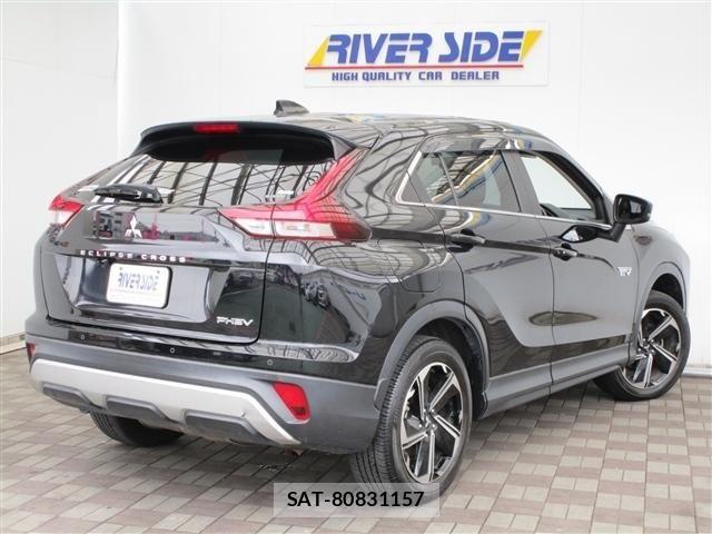 Mitsubishi ECLIPSE CROSS 2021-11 8035335-2