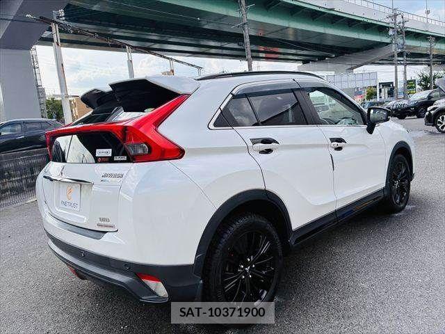Mitsubishi ECLIPSE CROSS 2019-12 8129883-18