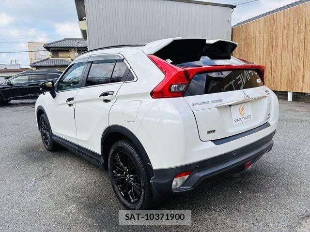 Mitsubishi ECLIPSE CROSS 2019-12 8129883-20