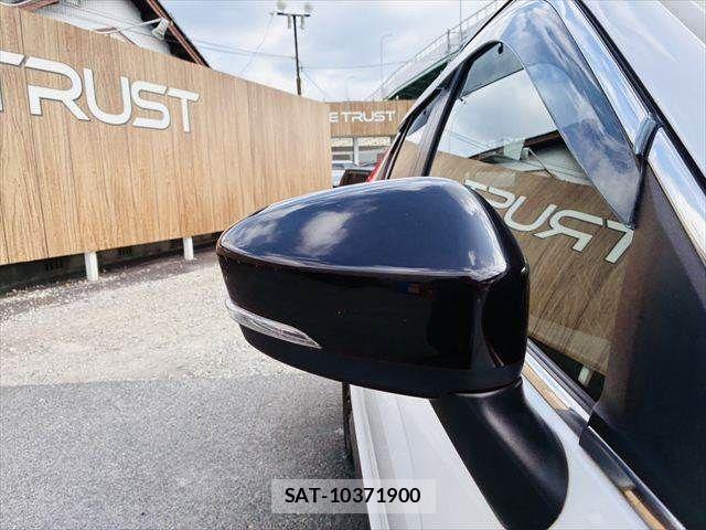 Mitsubishi ECLIPSE CROSS 2019-12 8129883-27