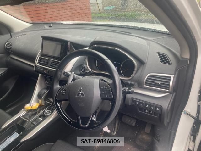 Mitsubishi ECLIPSE CROSS 2019-08 8207359-12
