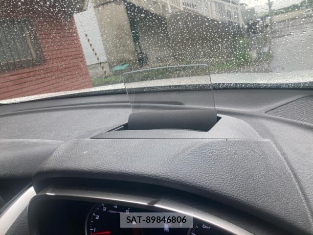 Mitsubishi ECLIPSE CROSS 2019-08 8207359-24