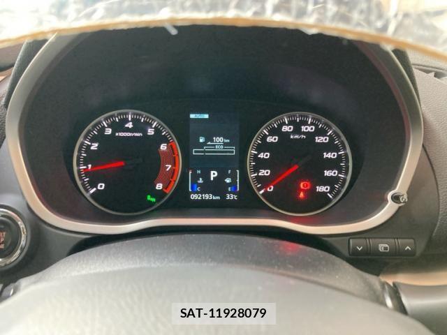 Mitsubishi ECLIPSE CROSS 2018-04 8207360-18