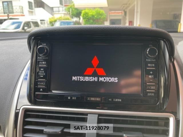 Mitsubishi ECLIPSE CROSS 2018-04 8207360-19