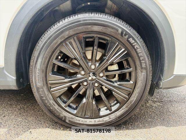 Mitsubishi ECLIPSE CROSS 2019-06 8207362-13