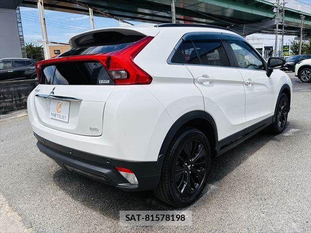 Mitsubishi ECLIPSE CROSS 2019-06 8207362-17