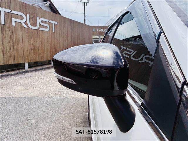 Mitsubishi ECLIPSE CROSS 2019-06 8207362-26