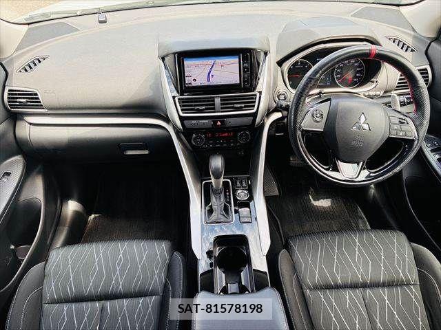Mitsubishi ECLIPSE CROSS 2019-06 8207362-2