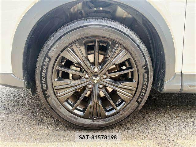Mitsubishi ECLIPSE CROSS 2019-06 8207362-29