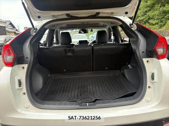 Mitsubishi ECLIPSE CROSS 2019-08 8245114-12