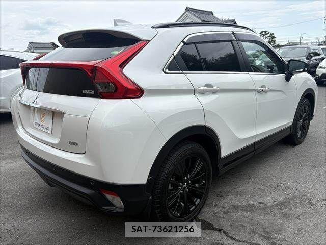 Mitsubishi ECLIPSE CROSS 2019-08 8245114-20
