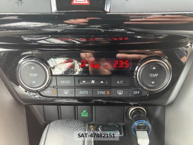 Mitsubishi ECLIPSE CROSS 2020-01 8245112-13