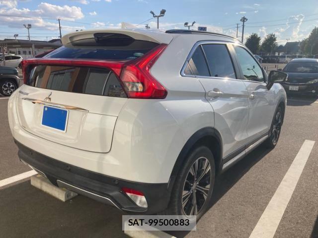 Mitsubishi ECLIPSE CROSS 2018-03 8354357-3