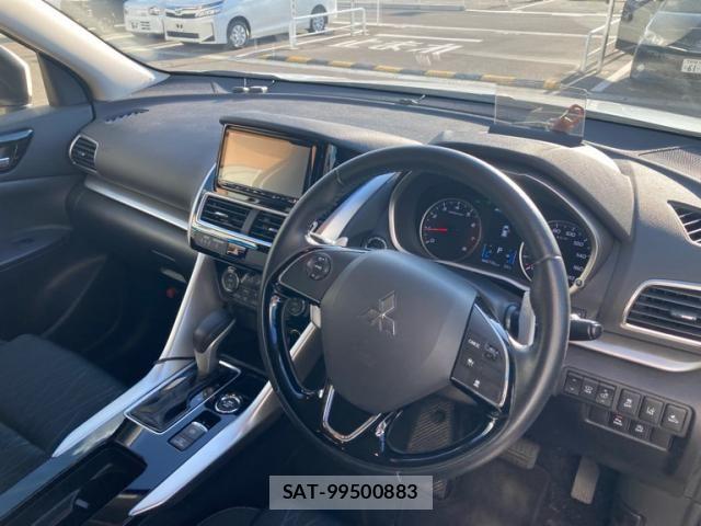 Mitsubishi ECLIPSE CROSS 2018-03 8354357-8