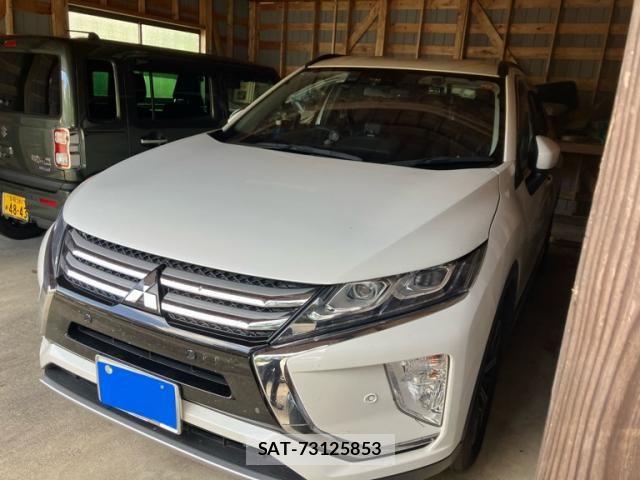 Mitsubishi ECLIPSE CROSS 2020-09 8412136-0