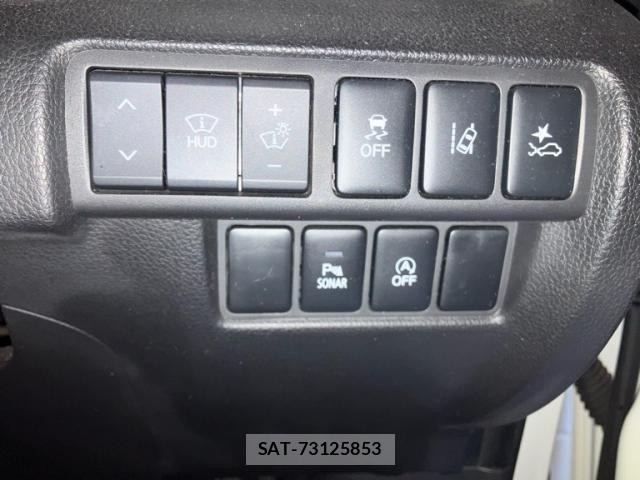 Mitsubishi ECLIPSE CROSS 2020-09 8412136-16