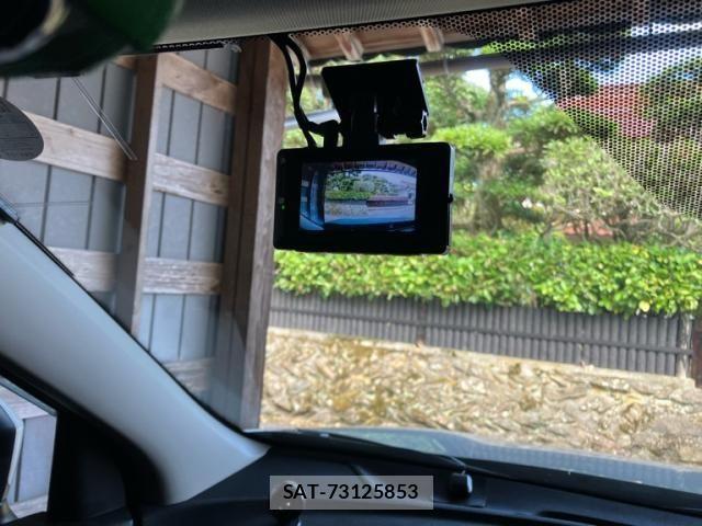 Mitsubishi ECLIPSE CROSS 2020-09 8412136-23