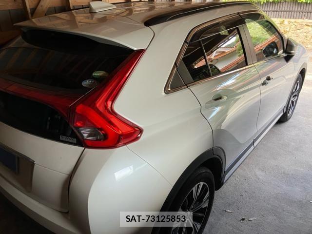 Mitsubishi ECLIPSE CROSS 2020-09 8412136-3