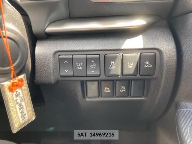 Mitsubishi ECLIPSE CROSS 2018-03 8457395-21