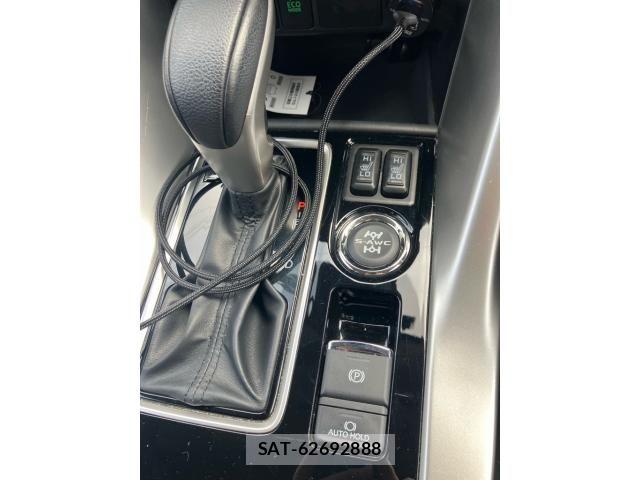 Mitsubishi ECLIPSE CROSS 2019-09 8561758-29